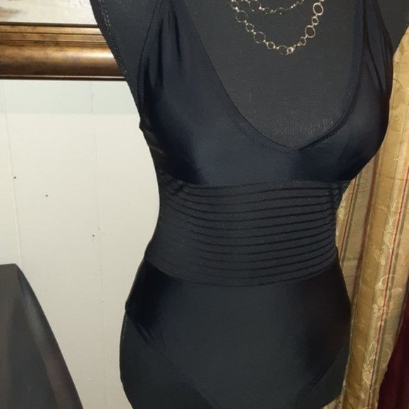 CupShe One Piece Size Small - Picture 3 of 13